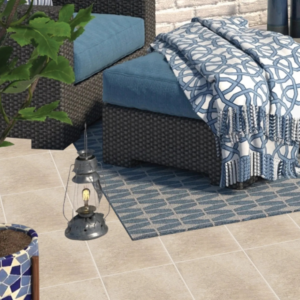 Terrazza outdoor con pavimento Stone Crema - gres porcellanato effetto pietra beige crema con arredo da esterno